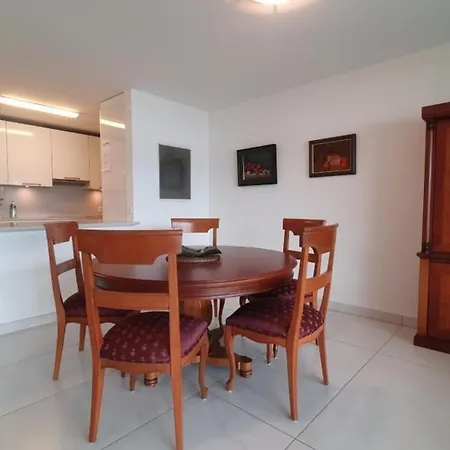 Apartament Loredana 706 *